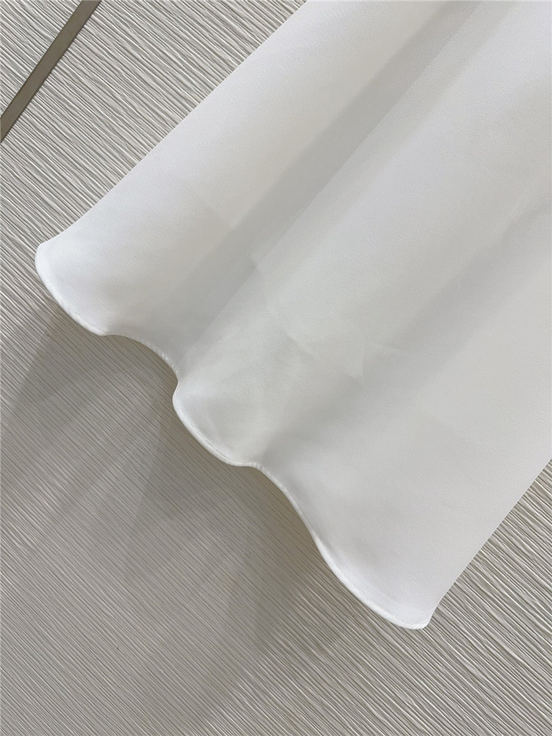 Va1e*ntin0 short-sleeved top + a-line long skirt replica clothing sites