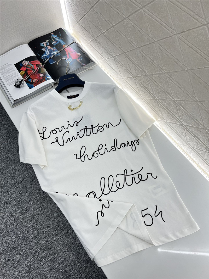 l0vis Vvtt0n lv flocked round neck t-shirt replica clothing sites