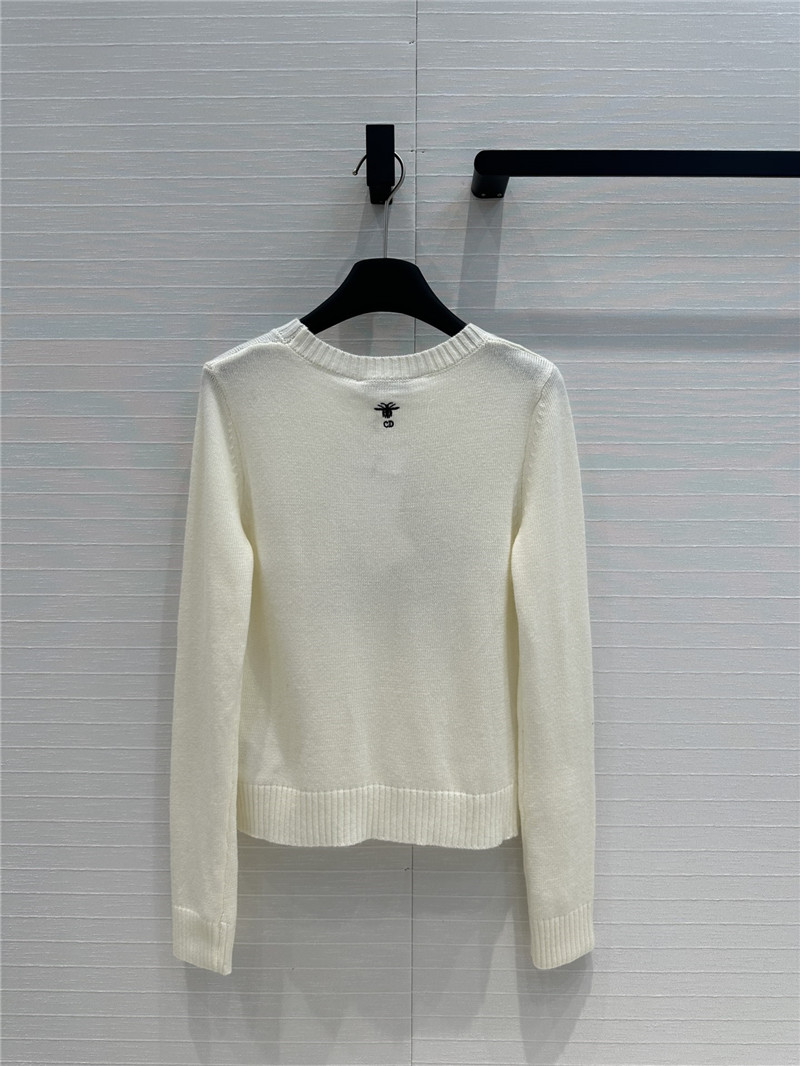 D10ramour embroidered sweater in white