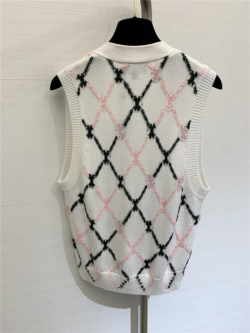 Ch**el knitted   collar vest replica d&g clothing