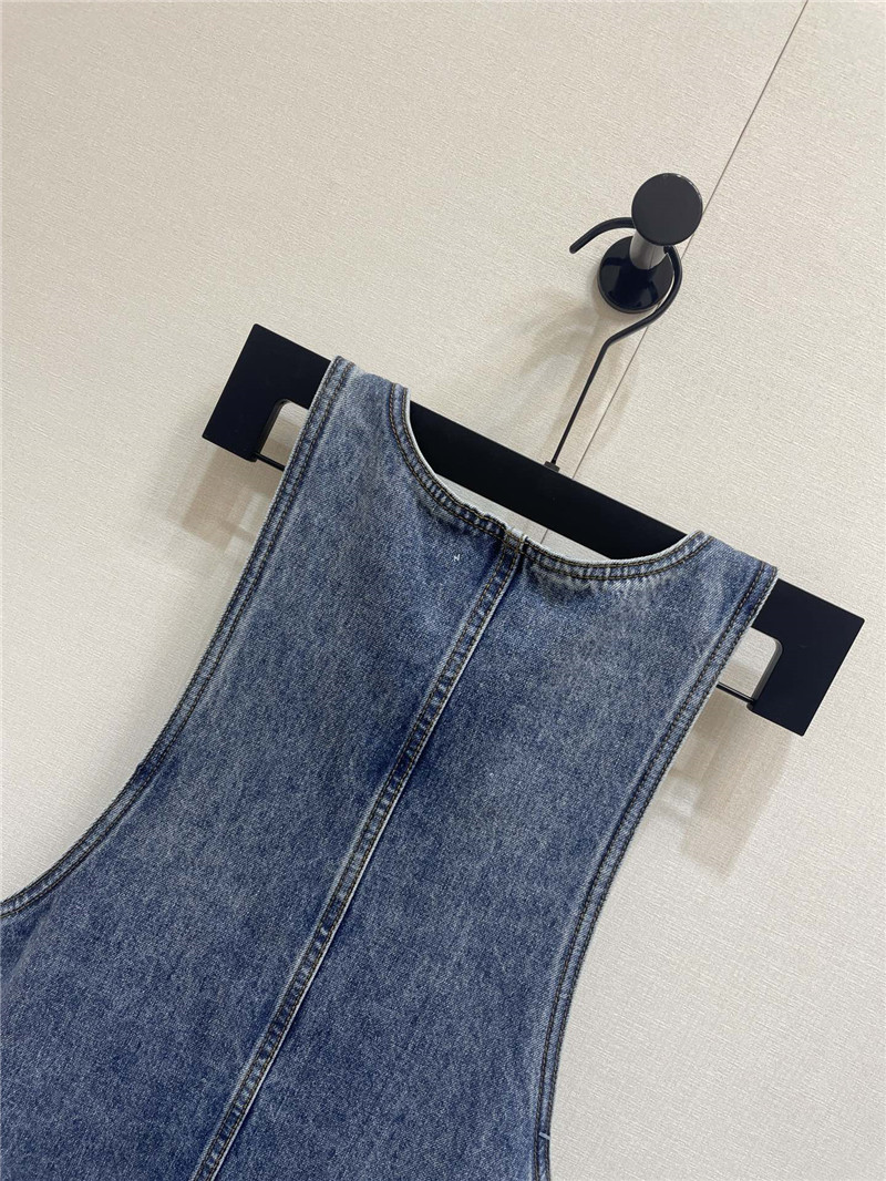 Ce1i*e hardware strap skirt cheap replica designer clothes