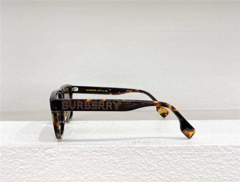 Bv*b*rry stylish versatile sunglasses