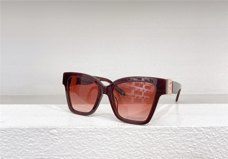 Dolce & Gabbana d&g elegant and low-key sunglasses