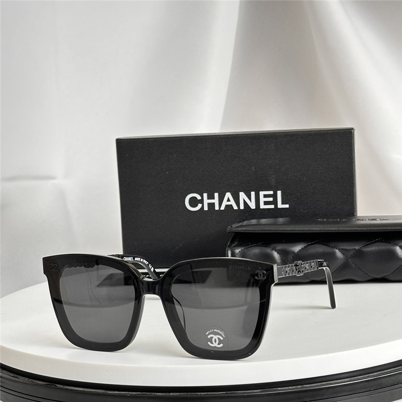 Ch**el popular sunglasses