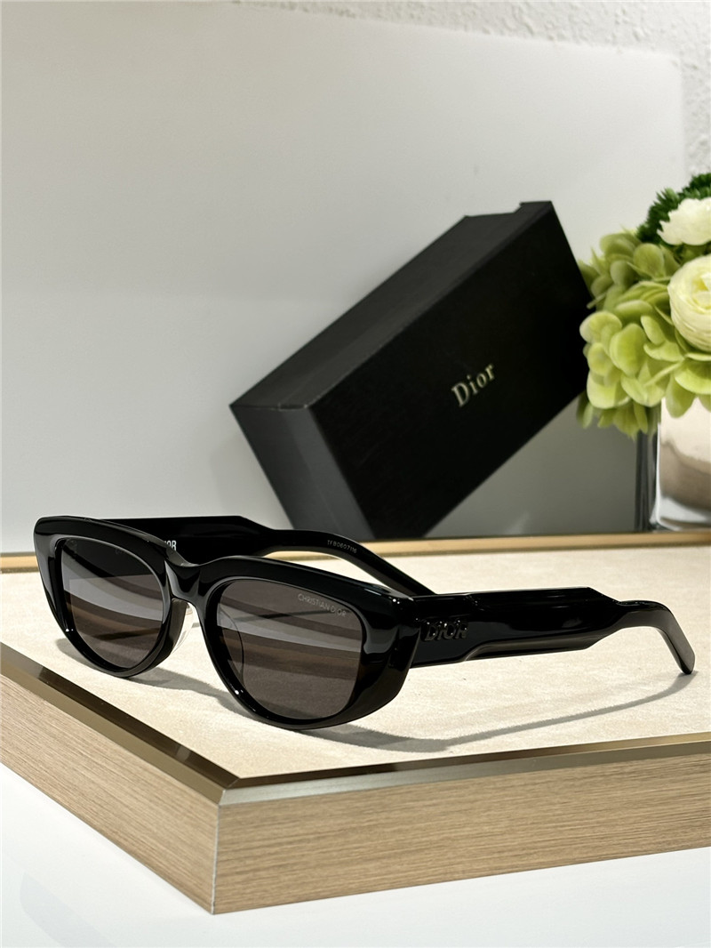 D10r square sunglasses
