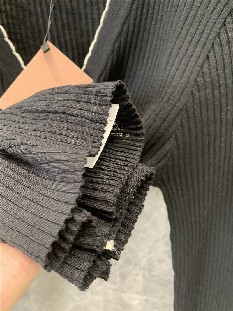 Miu Miu Logo V-Neck Cardigan in Black