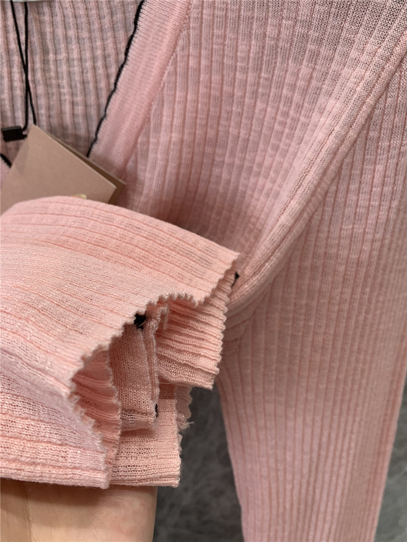 Miu Miu Logo V-Neck Cardigan in Pink