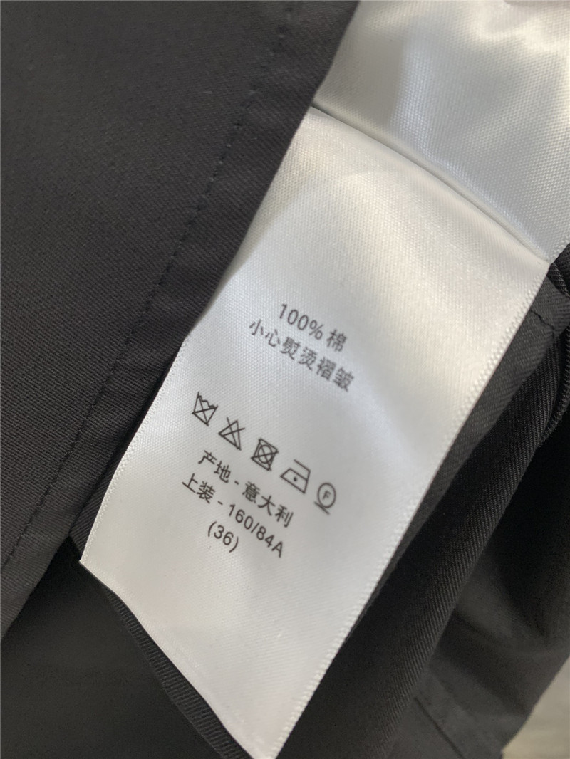 D10r small stand collar black dress