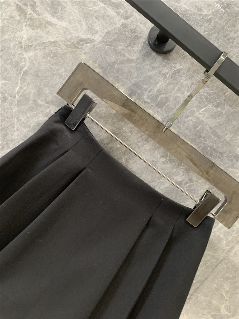 M1um1u alphabet embroidery apron-style pants skirt replica clothes