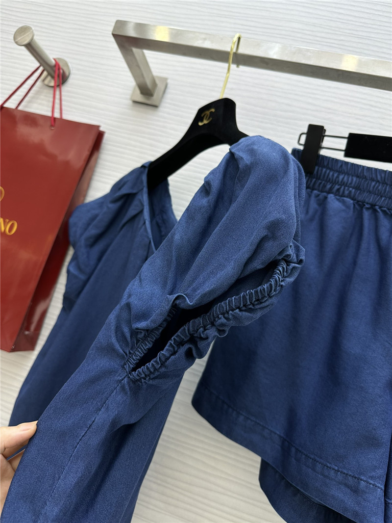 Va1e*ntin0 tencel denim suit cheap replica designer clothes