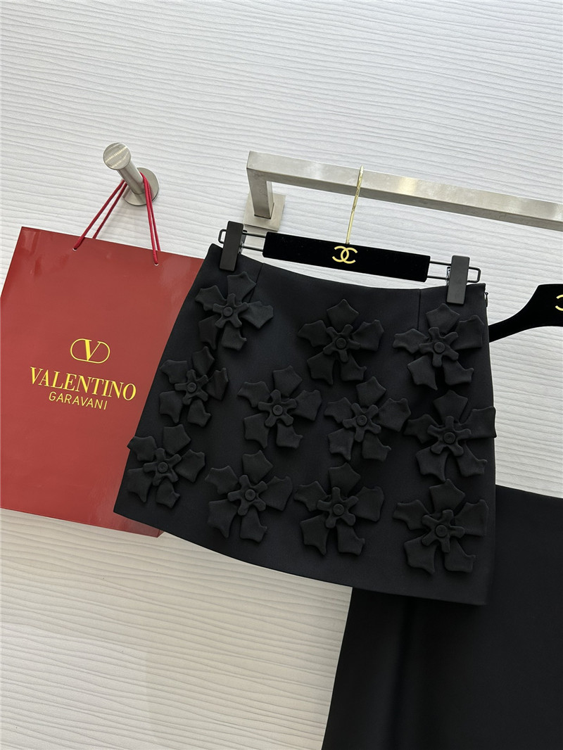 Va1e*ntin0 three-dimensional pile flower suit replica d&g clothing