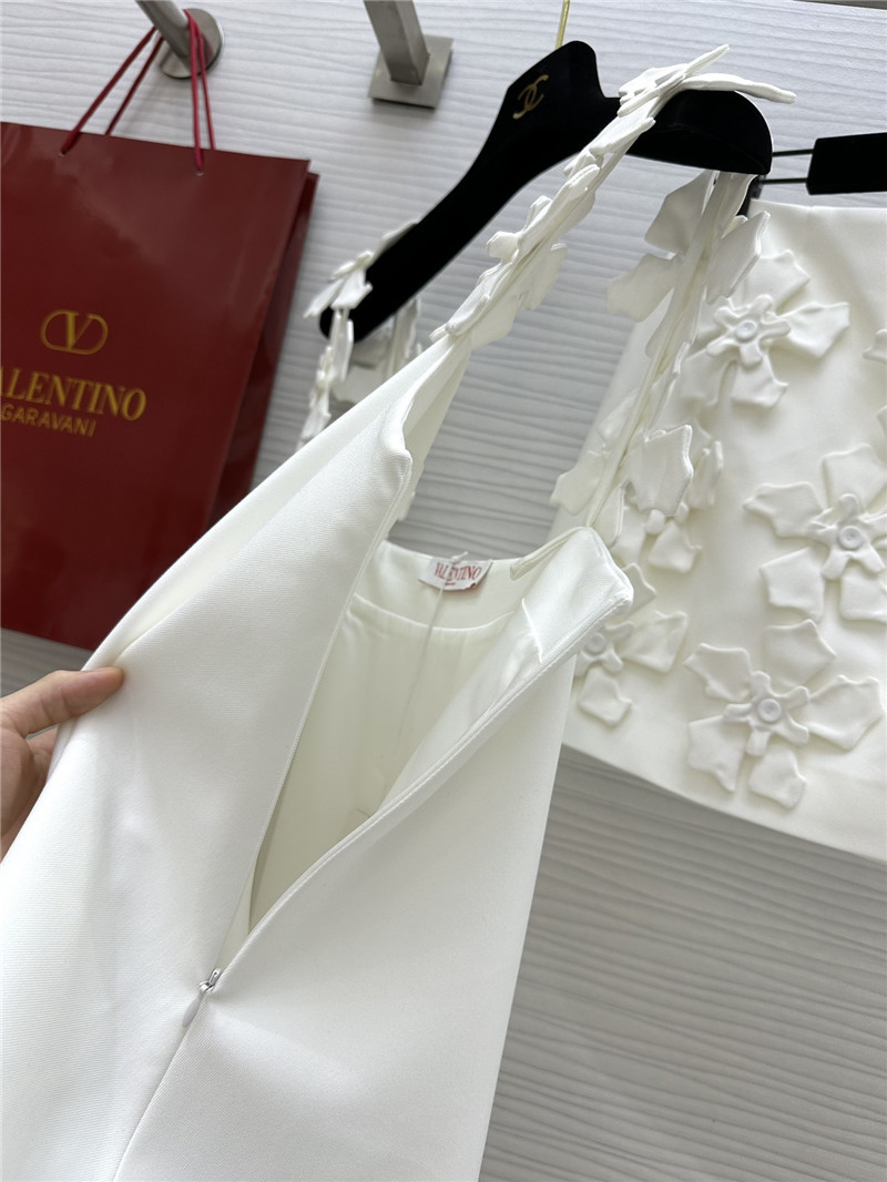 Va1e*ntin0 three-dimensional pile flower suit replica d&g clothing