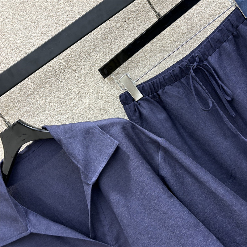 Va1e*ntin0 linen casual suit replica clothing sites