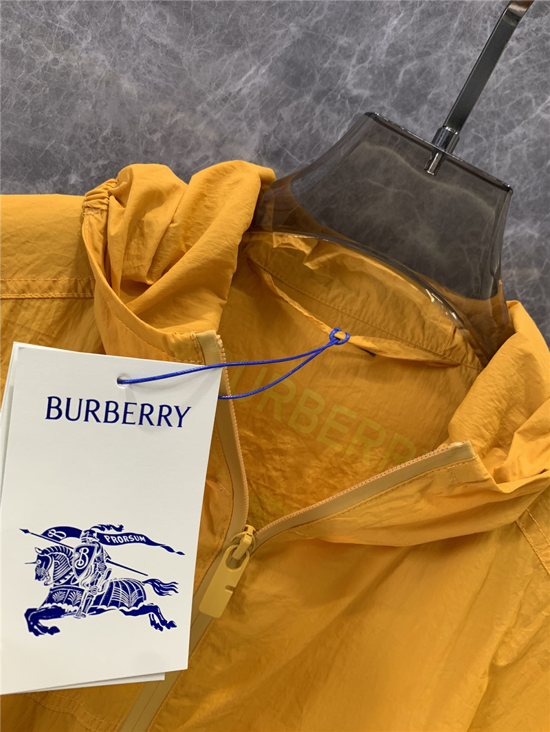 Bv*b*rry hooded rash guard jacket