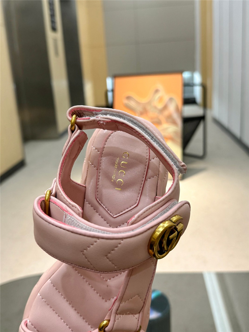 Gvc*1 double g strappy house sandals in pink quilted leather