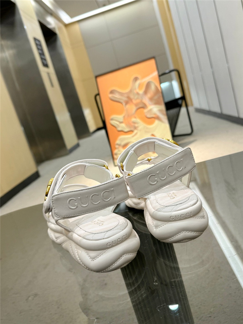 Gvc*1 double g strappy house sandals in white quilted leather