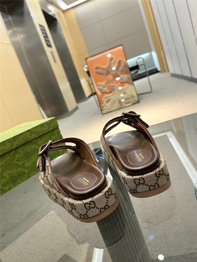 Gvc*1 platform strap sandals in brown oblique canvas