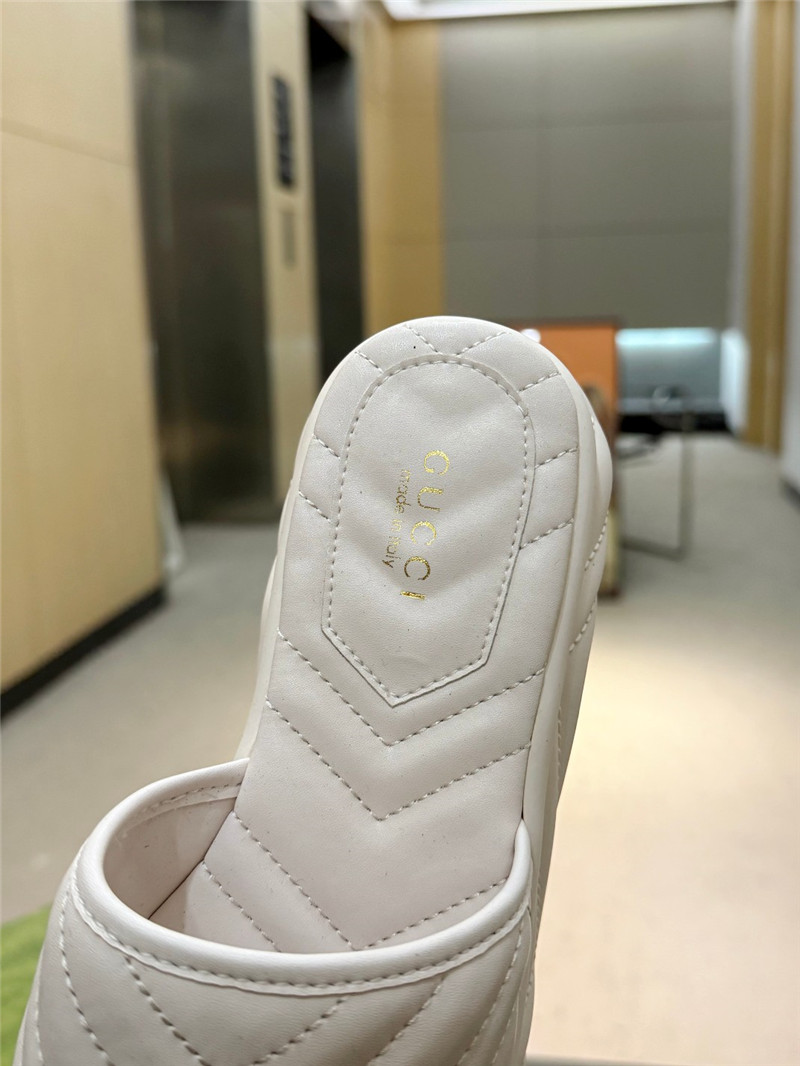 Gvc*1 gg marmont white quilted leather slide sandals