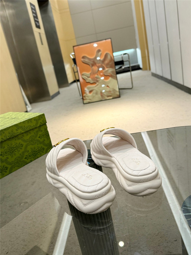 Gvc*1 gg marmont white quilted leather slide sandals