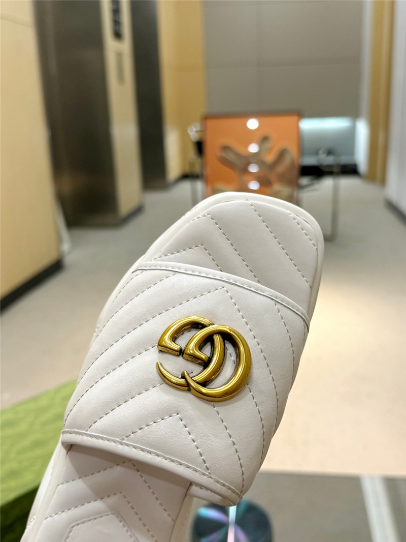 Gvc*1 gg marmont white quilted leather slide sandals