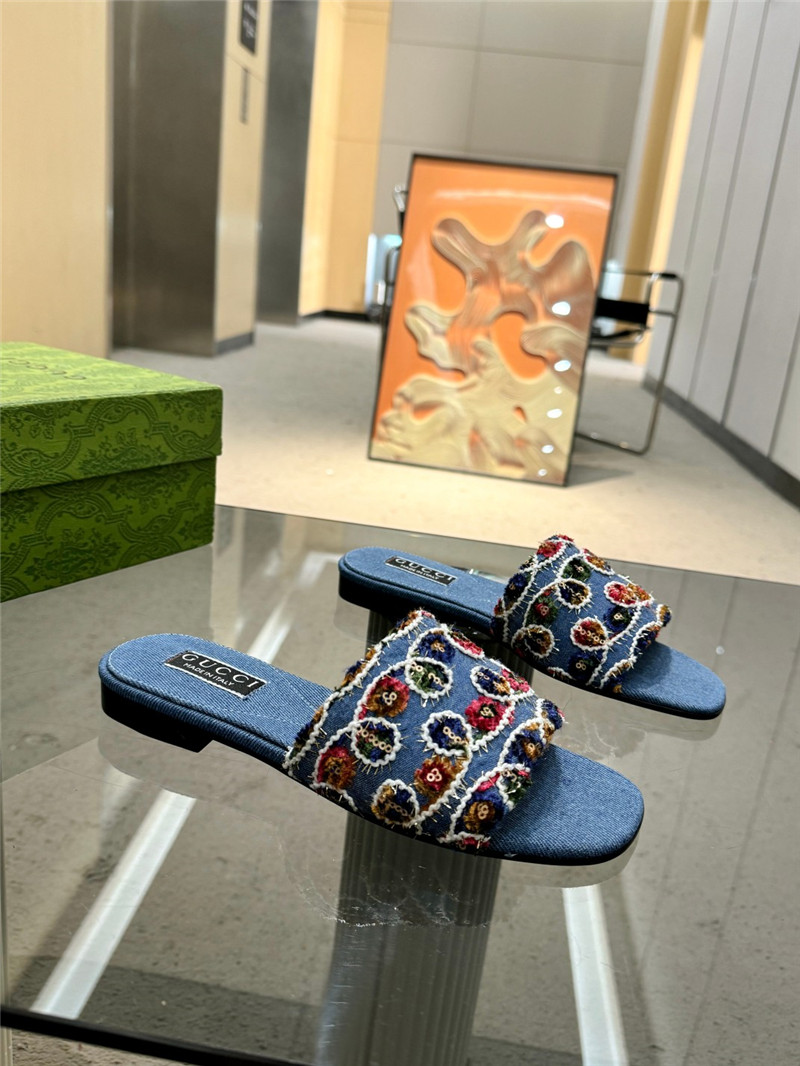 Gvc*1 slide sandals with floral embroidery in blue denim