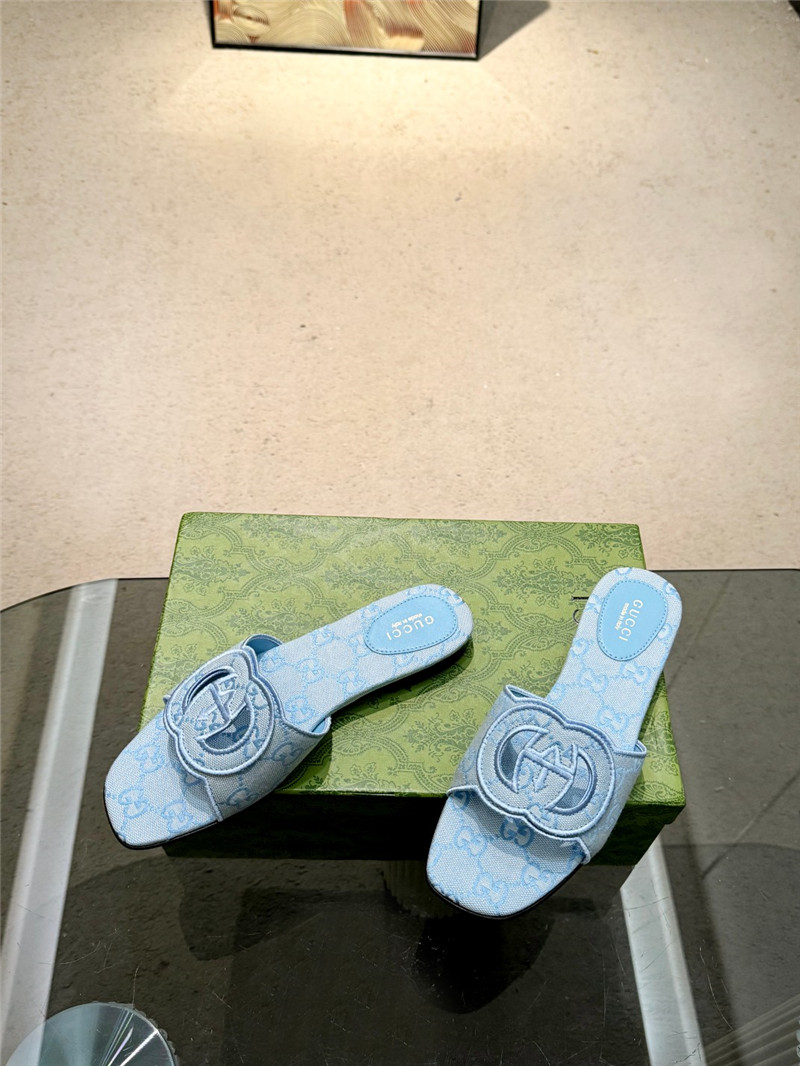 Gvc*1 interlocking g slide sandal in blue gg canvas