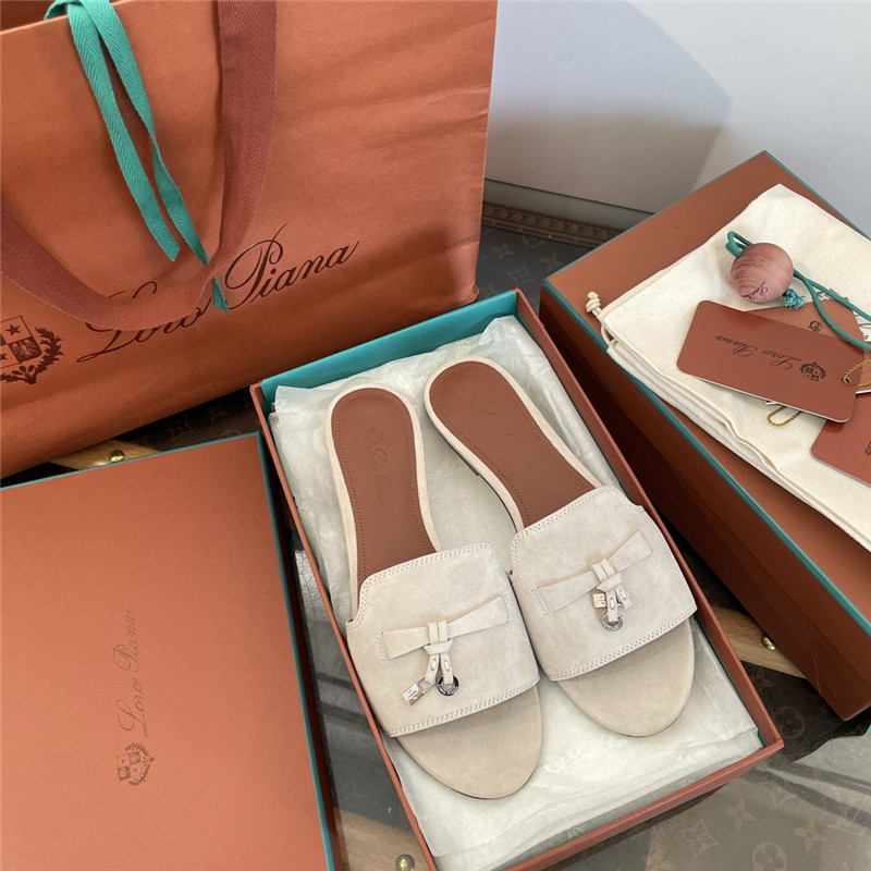 L0r0 P1ana summer charms flat sandals in neutral suede