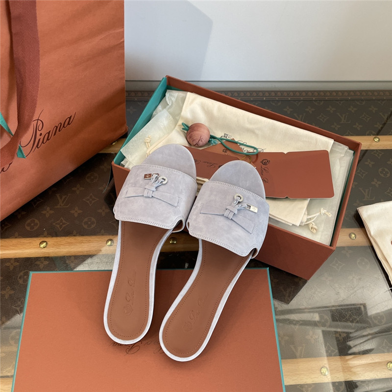 L0r0 P1ana summer charms sandals in powder pearl suede