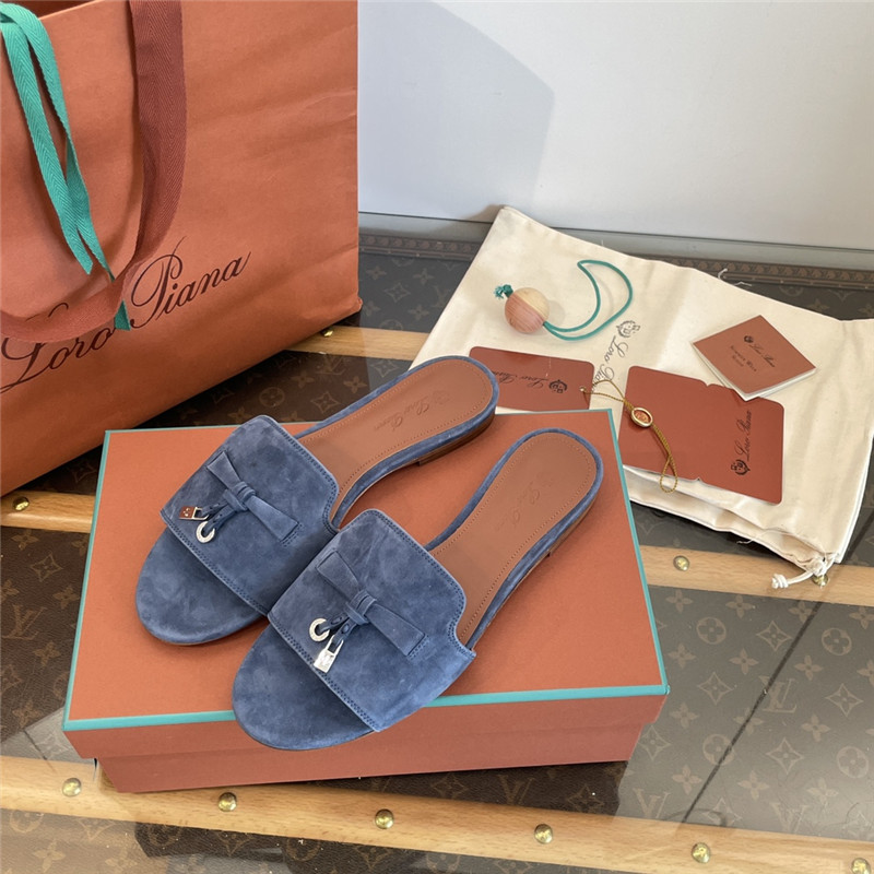 L0r0 P1ana summer charms sandals in zircon suede goatskin