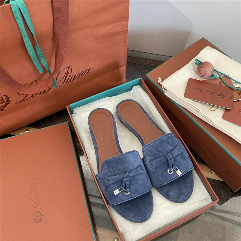 L0r0 P1ana summer charms sandals in zircon suede goatskin