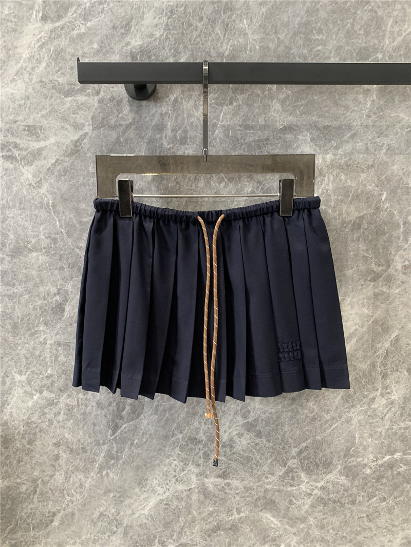 M1um1u short pleated skirt replicas clothes