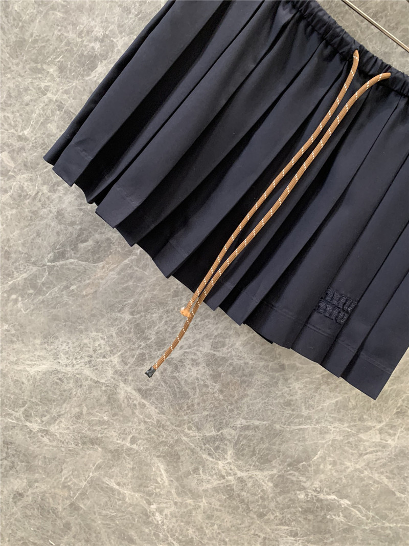 M1um1u short pleated skirt replicas clothes