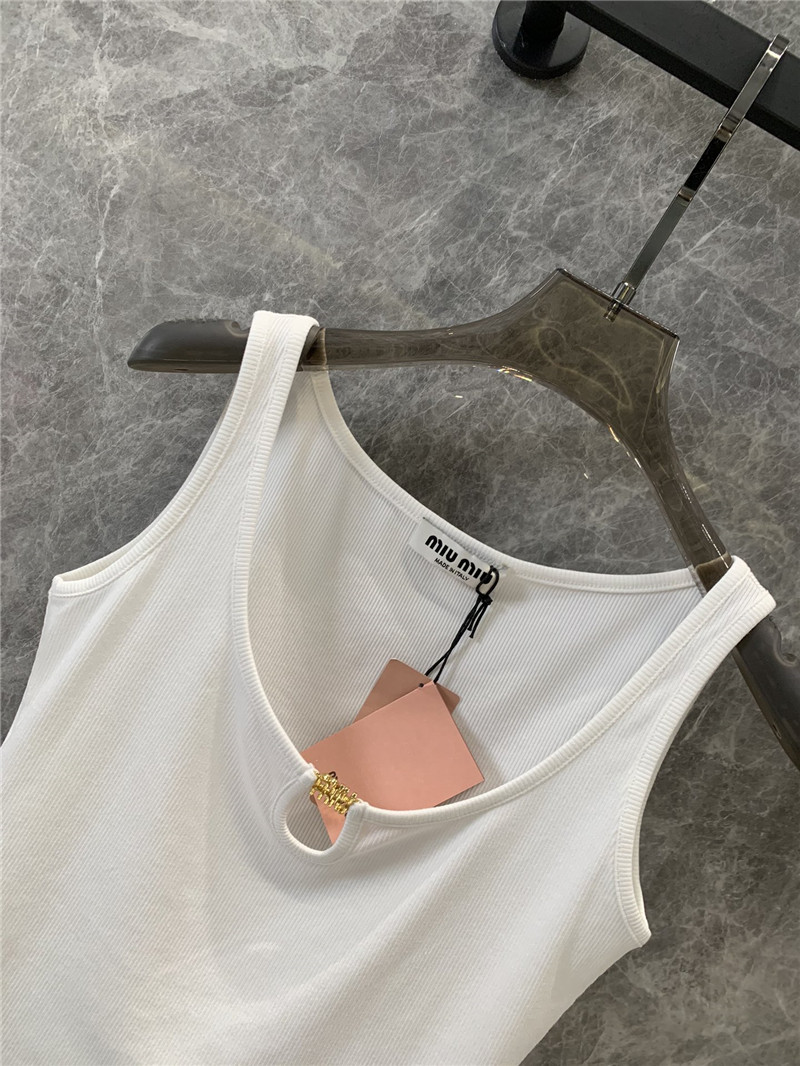 M1um1u letter hardware button hollow vest replicas clothes