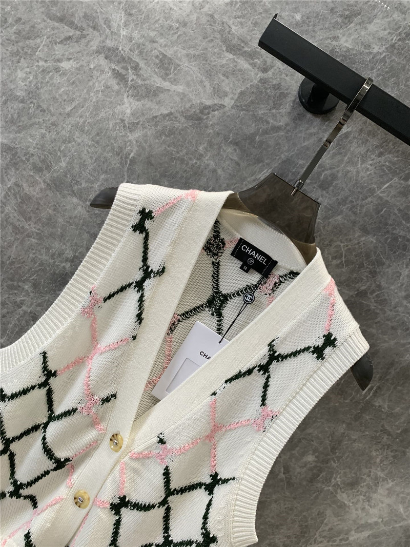 Ch**el knitted v-neck vest replica designer clothes