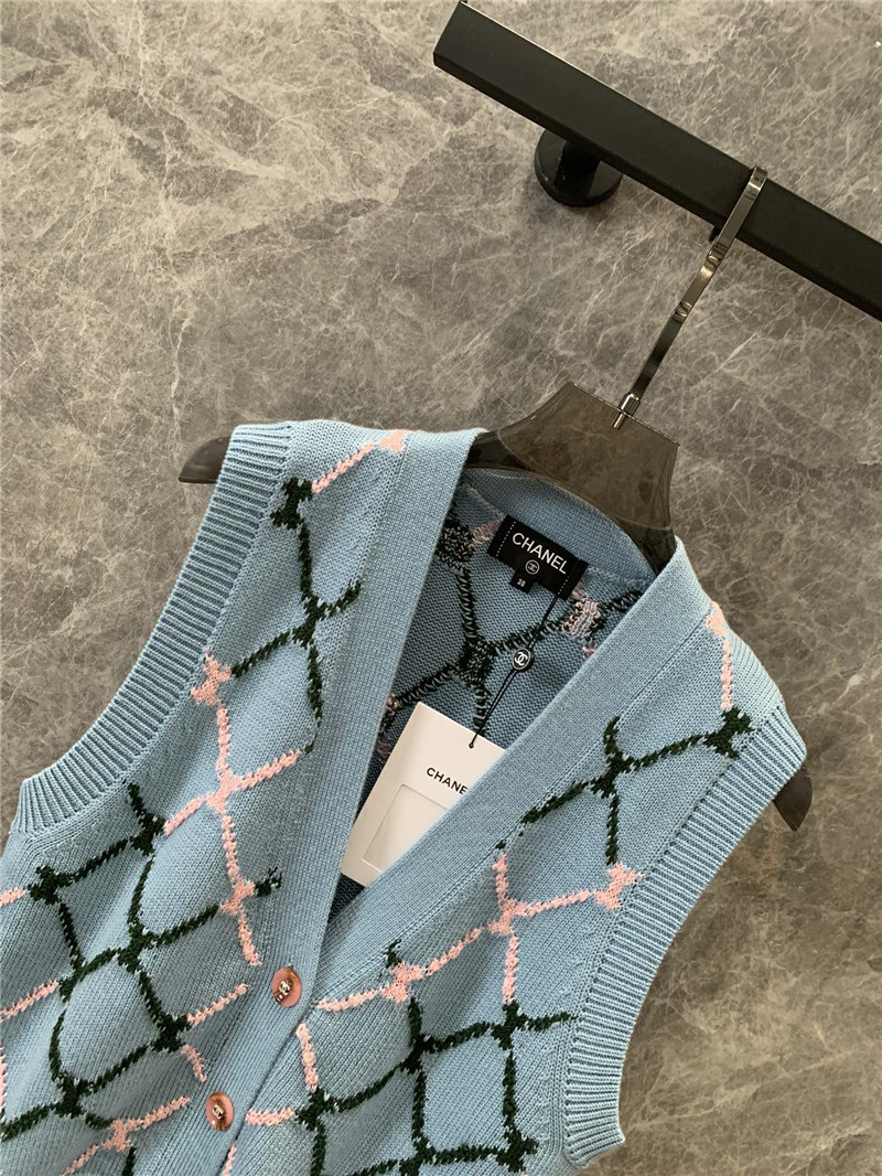 Ch**el knitted v-neck vest replica designer clothes