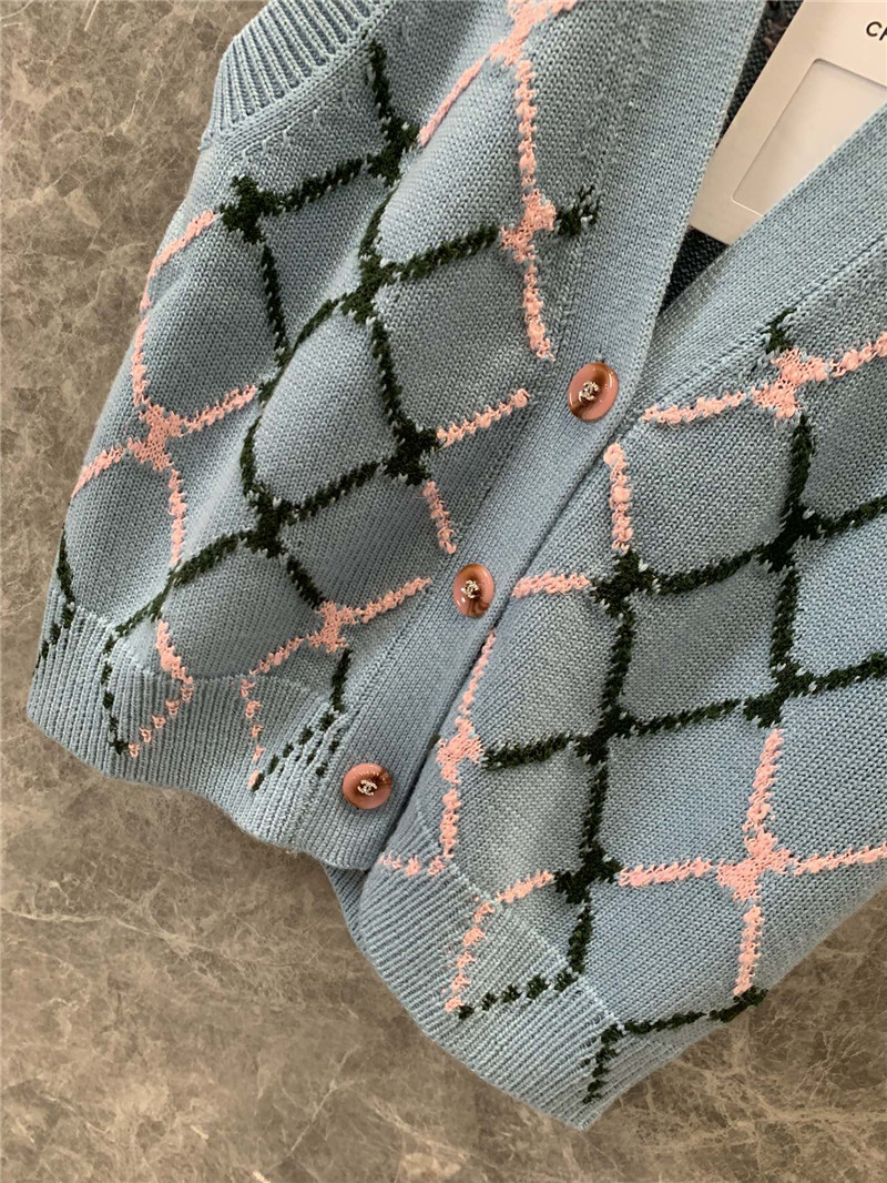 Ch**el knitted v-neck vest replica designer clothes