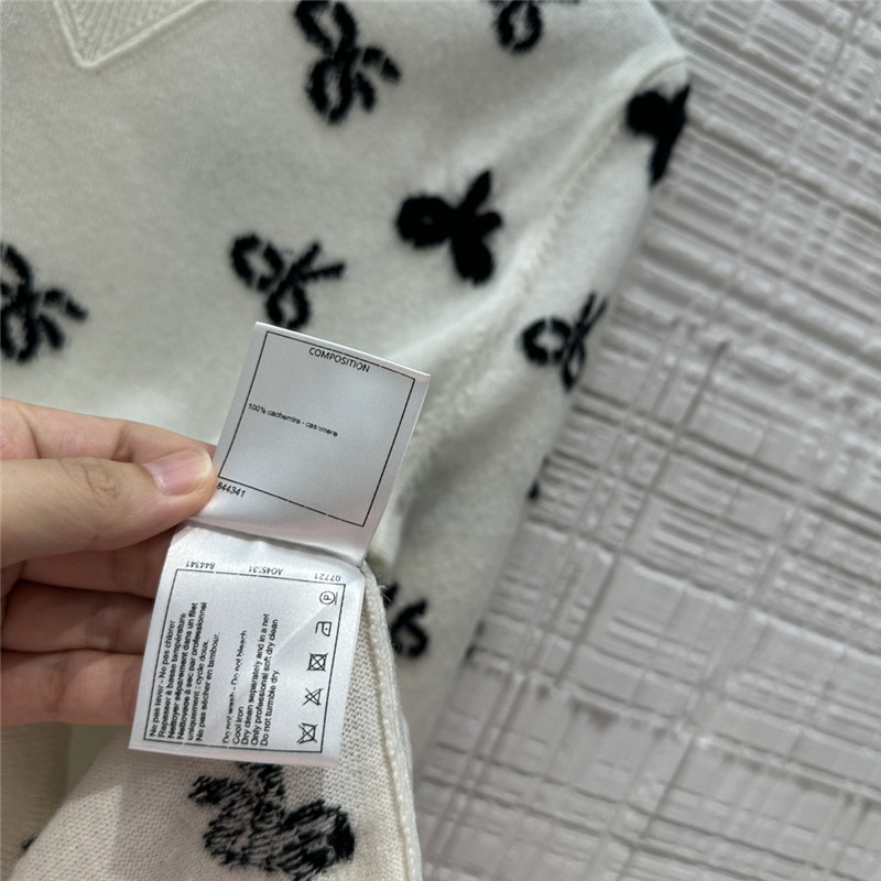 Ch**el bow intarsia cashmere sweater replica designer clothes