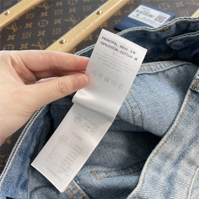 l0vis Vvtt0n lv embossed pocket jeans replica clothes