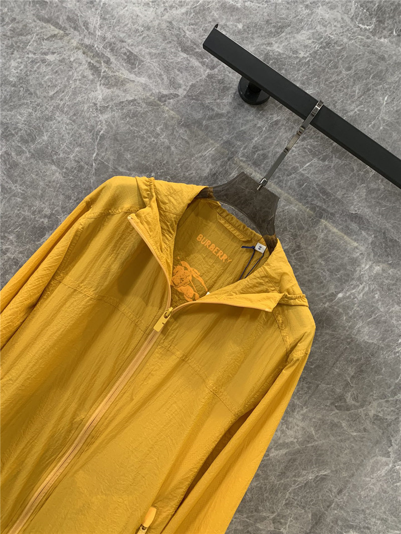 Bv*b*rry lightweight sun protection hooded jacket replica clothing