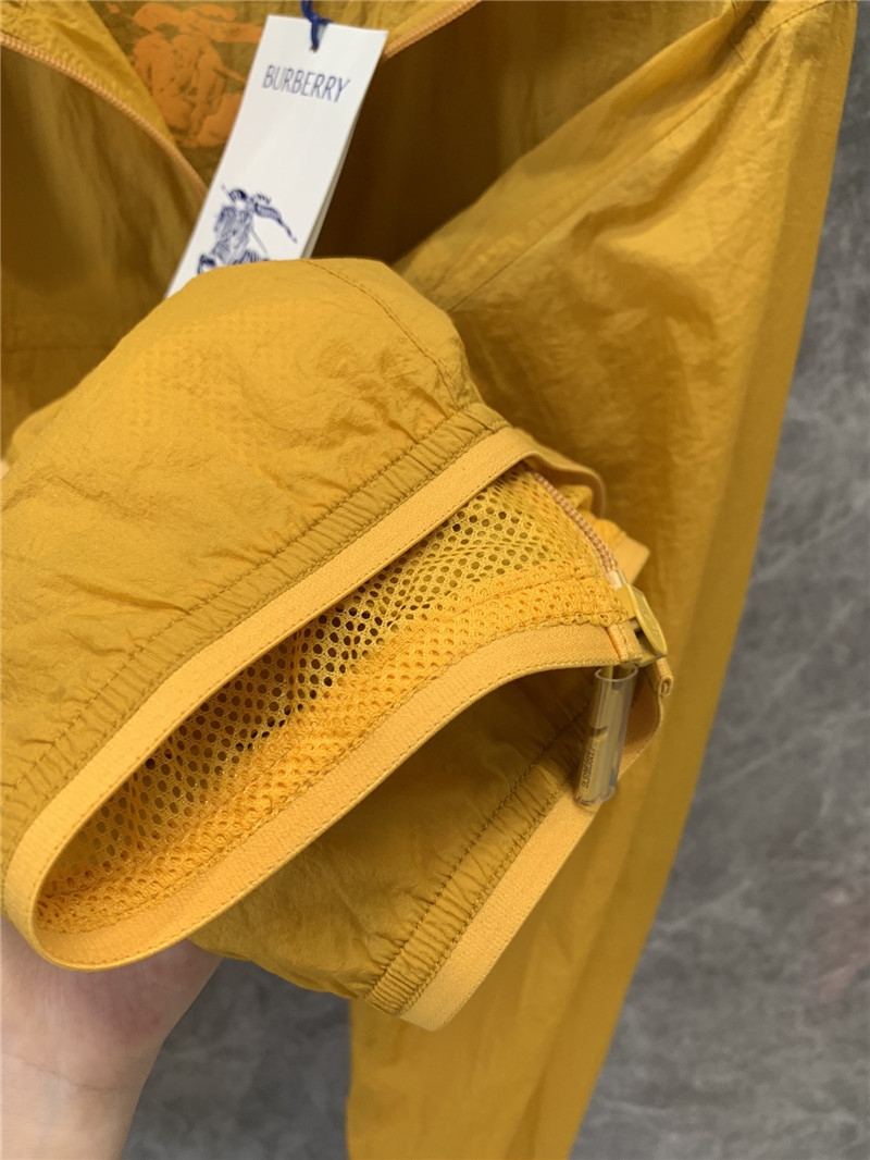 Bv*b*rry lightweight sun protection hooded jacket replica clothing