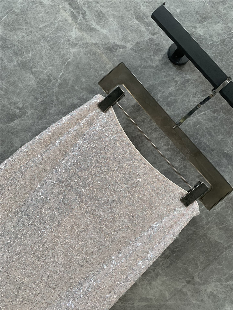 Ce1i*e high-density sequined skirt with back slit replica clothing