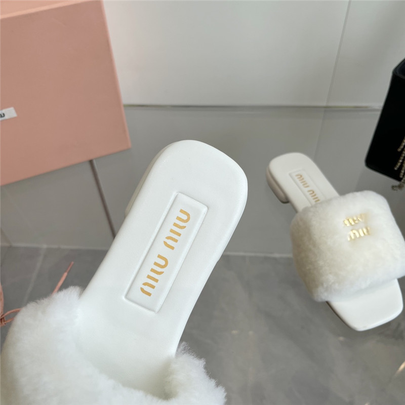 Miu Miu White Matelassé Fur Slides with Metal Lettering