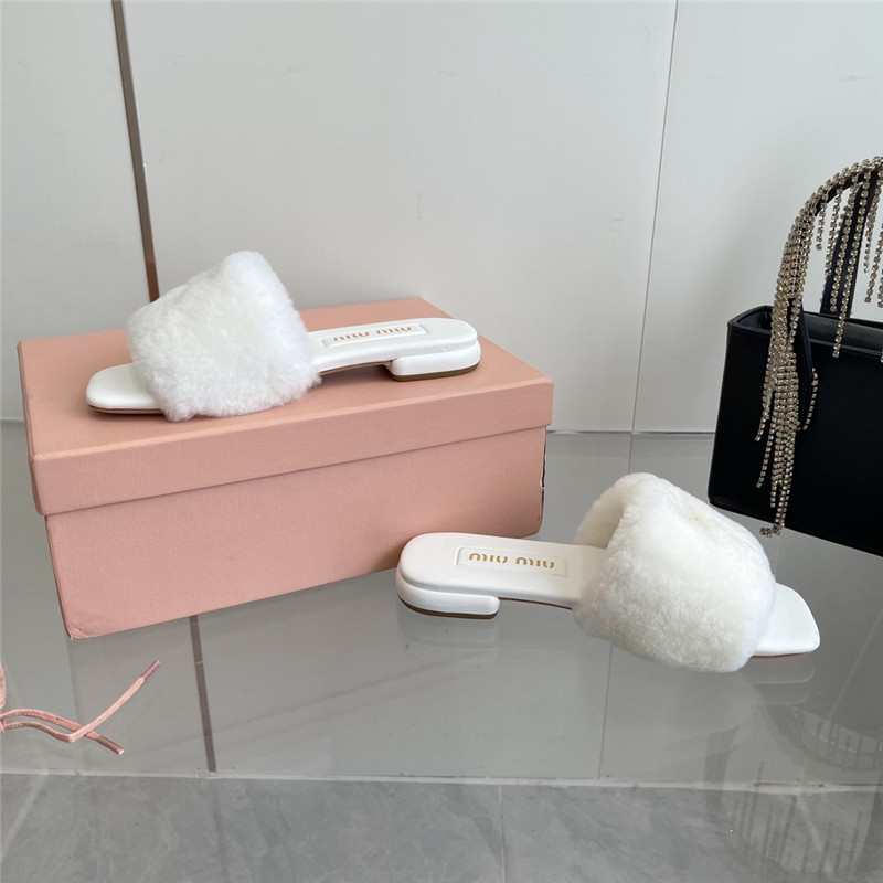 Miu Miu White Matelassé Fur Slides with Metal Lettering