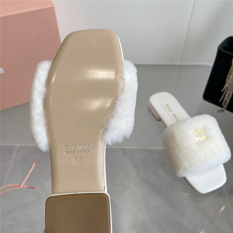 Miu Miu White Matelassé Fur Slides with Metal Lettering