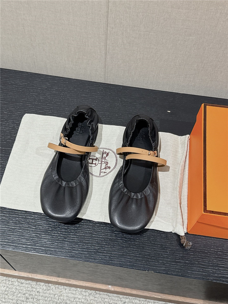 H**me5 jolly ballet flat in black leather