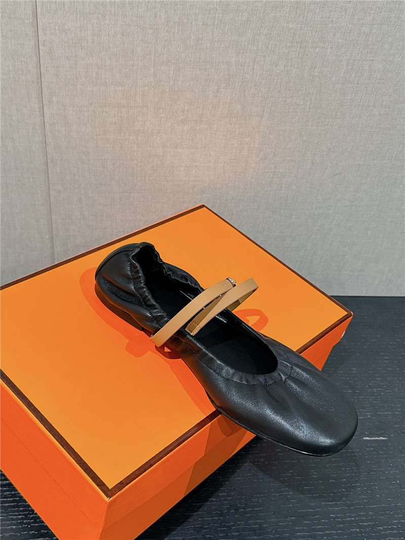 H**me5 jolly ballet flat in black leather