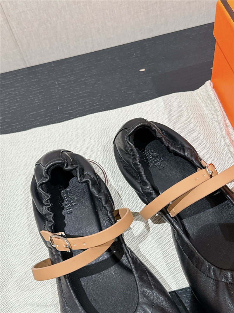 H**me5 jolly ballet flat in black leather