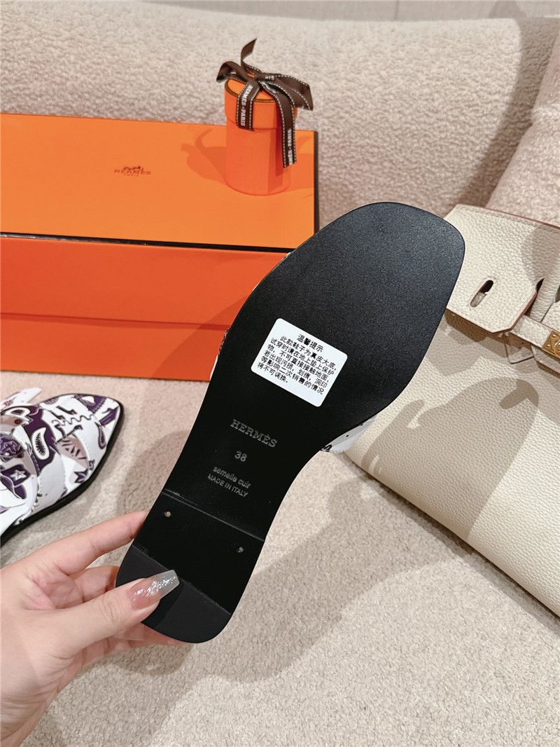 H**me5 oran sandal with white animaux bandana