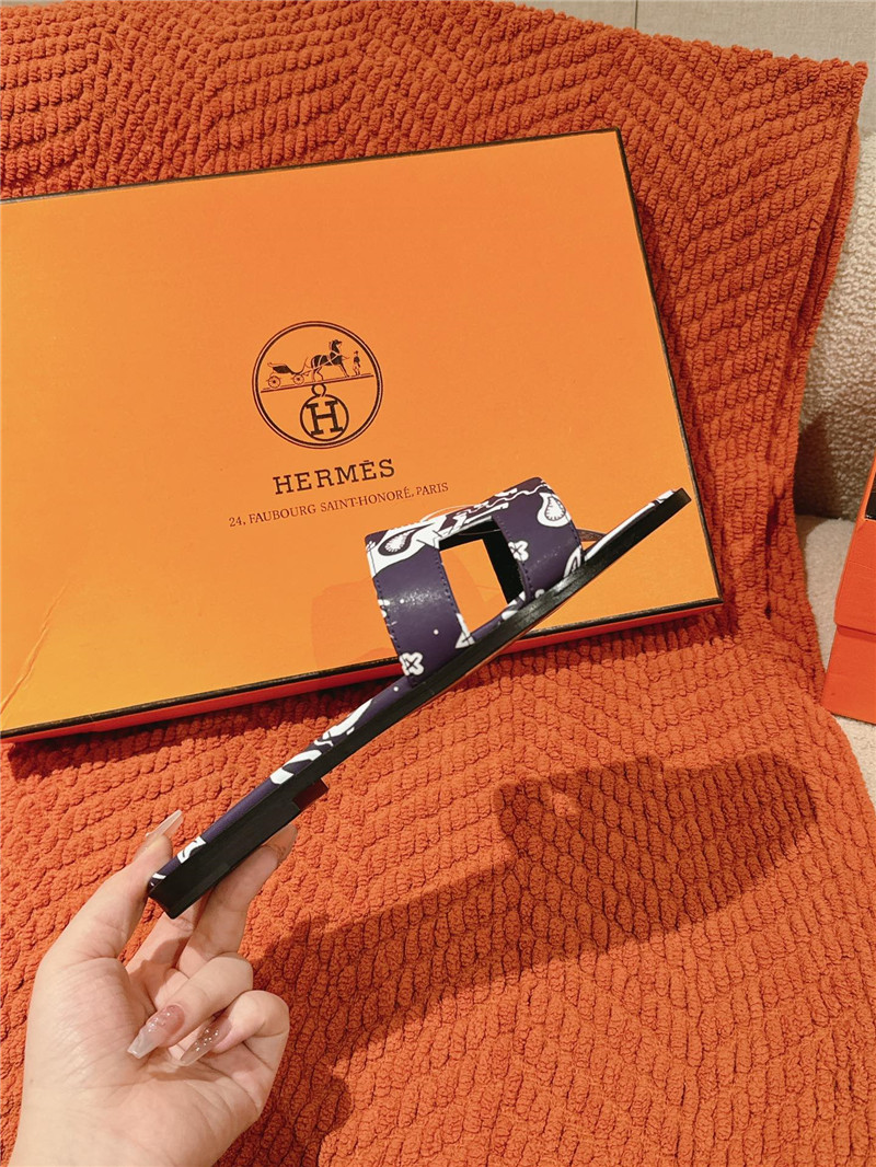 H**me5 oran sandal with black animaux bandana