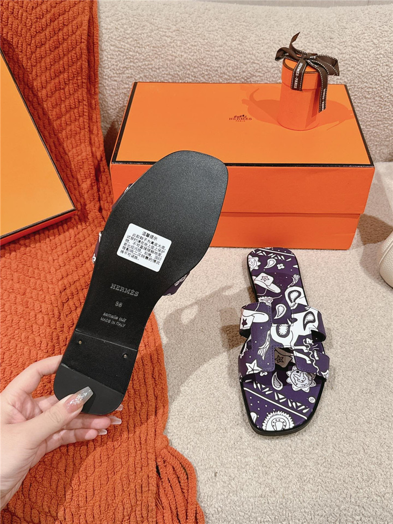 H**me5 oran sandal with black animaux bandana